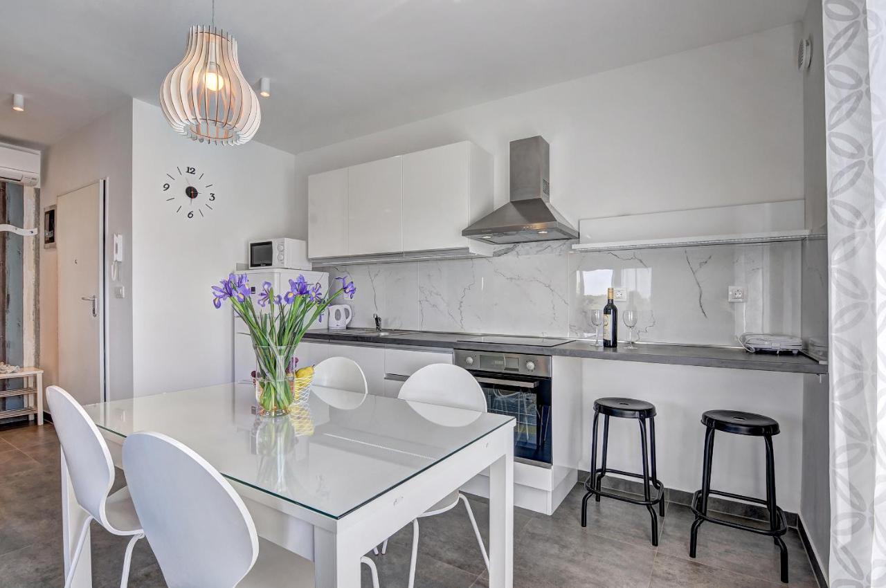Apartment Log In Stinjan Ngoại thất bức ảnh
